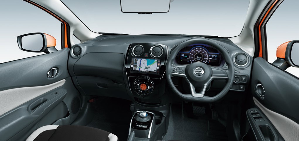 Nissan Note фото салона